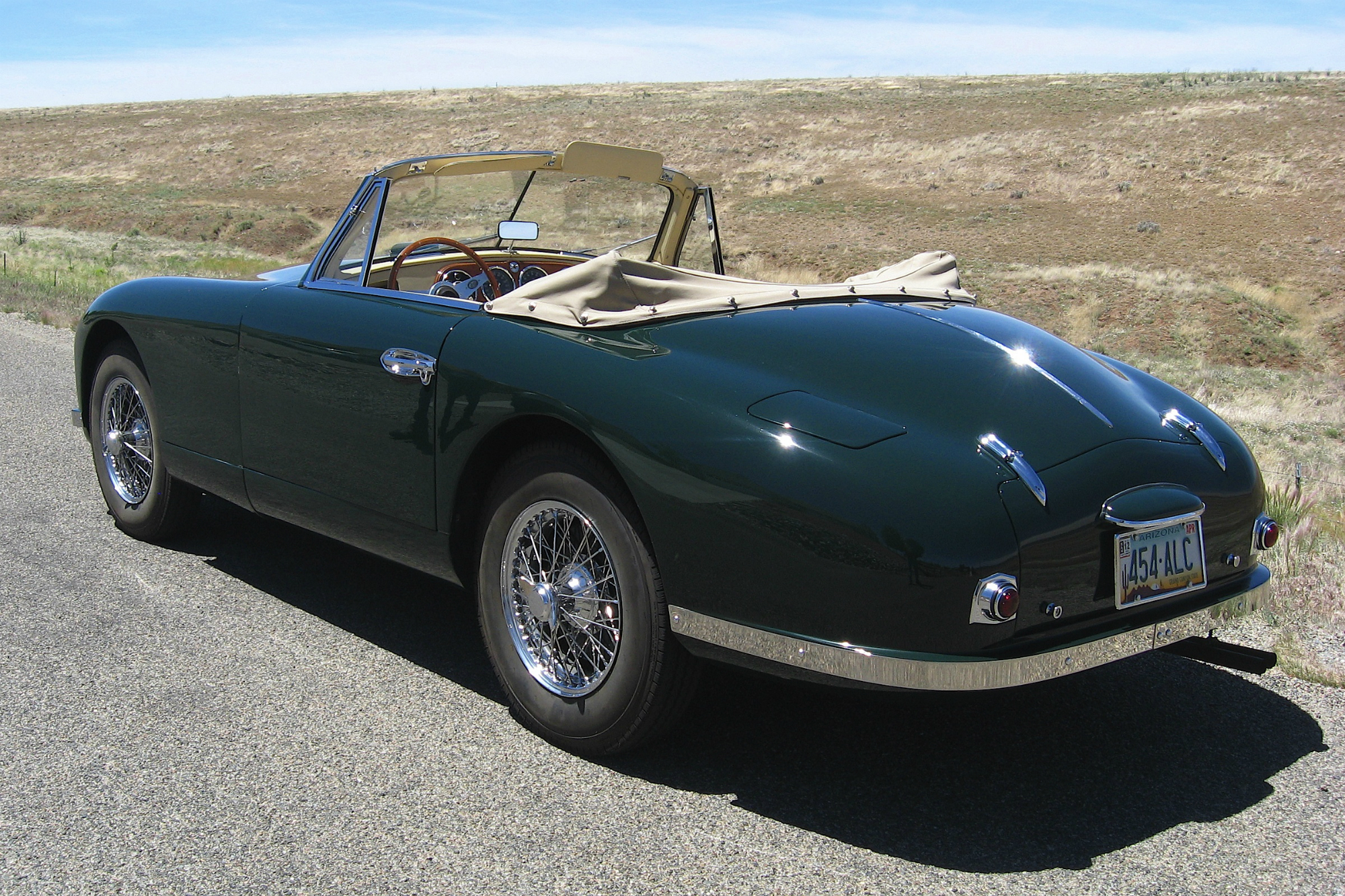 Aston Martin DB2 Vantage Drophead Coupe